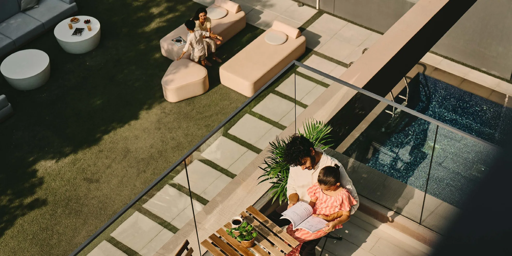 Warm open-plan residence at Lunaya Terraces